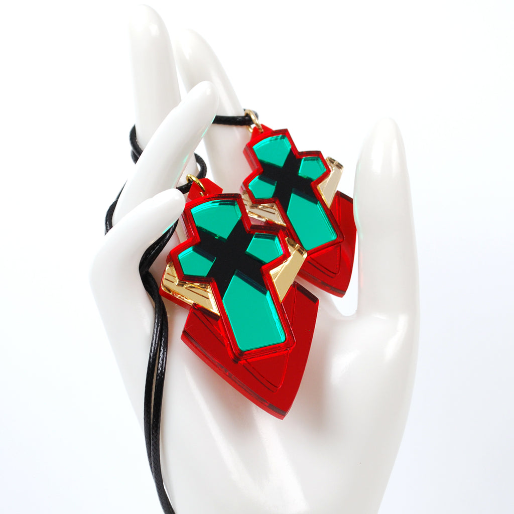 Pyra Core Crystal in Acrylic as Necklace Keychain or Magnet – Clinkorz