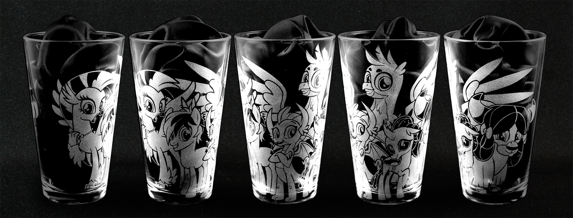 Nezuko from Demon Slayer Laser Engraved Pint Glass – ClinksDrinks